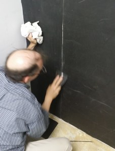 Make sure you line up those seams! push them right up agaist each other. Smooth out the air bubbles, cut out any outles, trim any extra... Let dry!